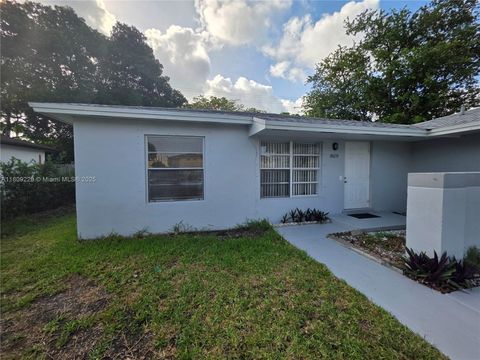 18655 SW 100th Ave . Cutler Bay FL 33157
