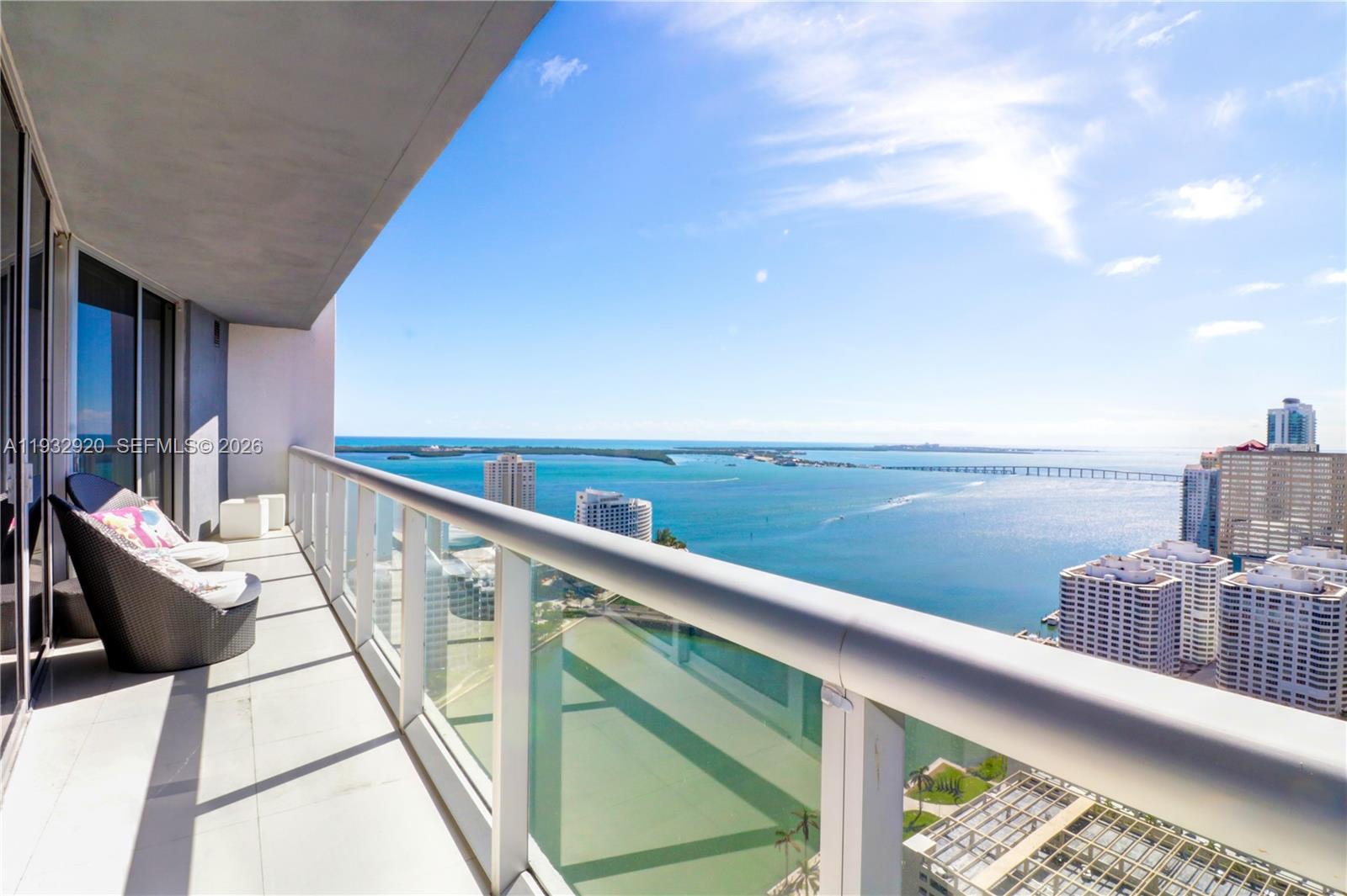 ICON BRICKELL - Residential