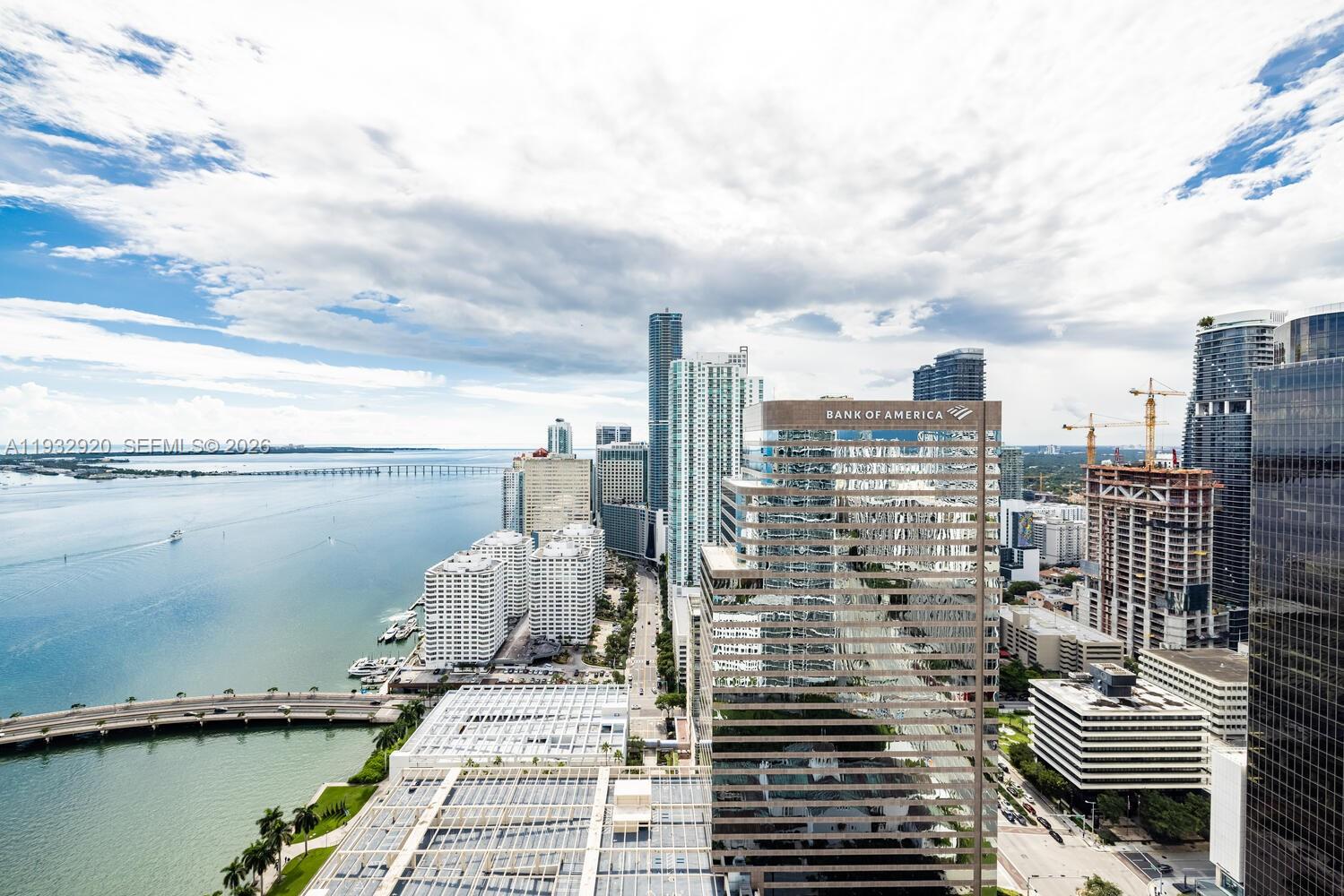 ICON BRICKELL - Residential