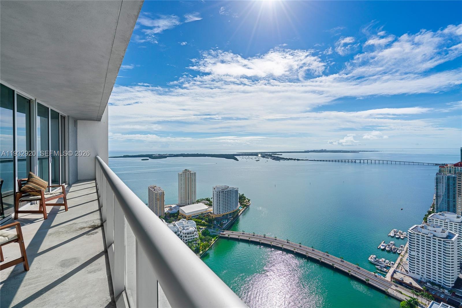 ICON BRICKELL - Residential