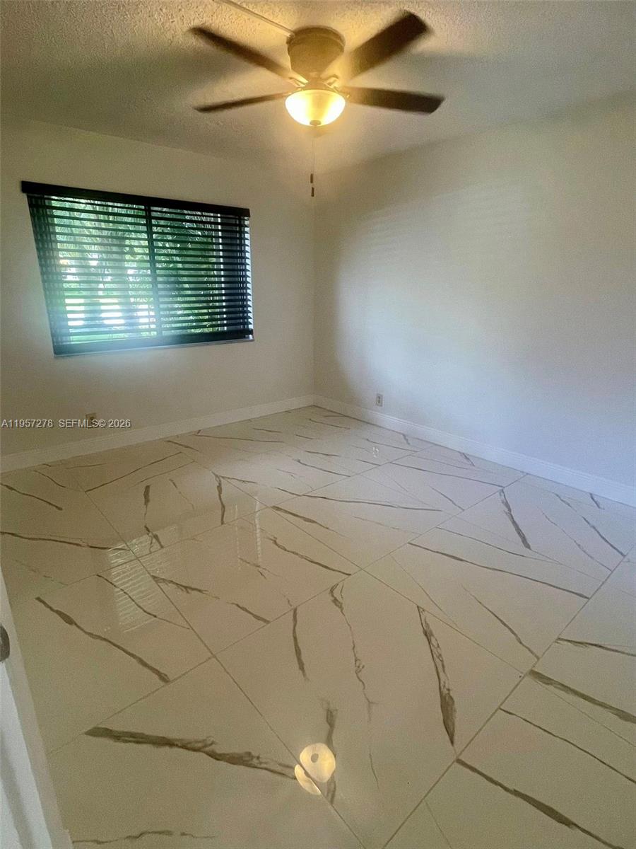 RACQUET CLUB APARTMENTS A - Residential Lease