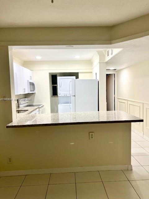 VERSAILLES GARDENS CONDO - Residential Lease