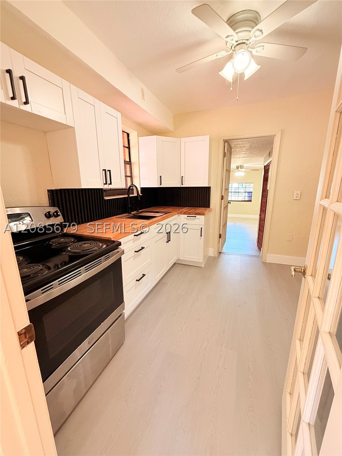 2424 SW 21st Ter 0