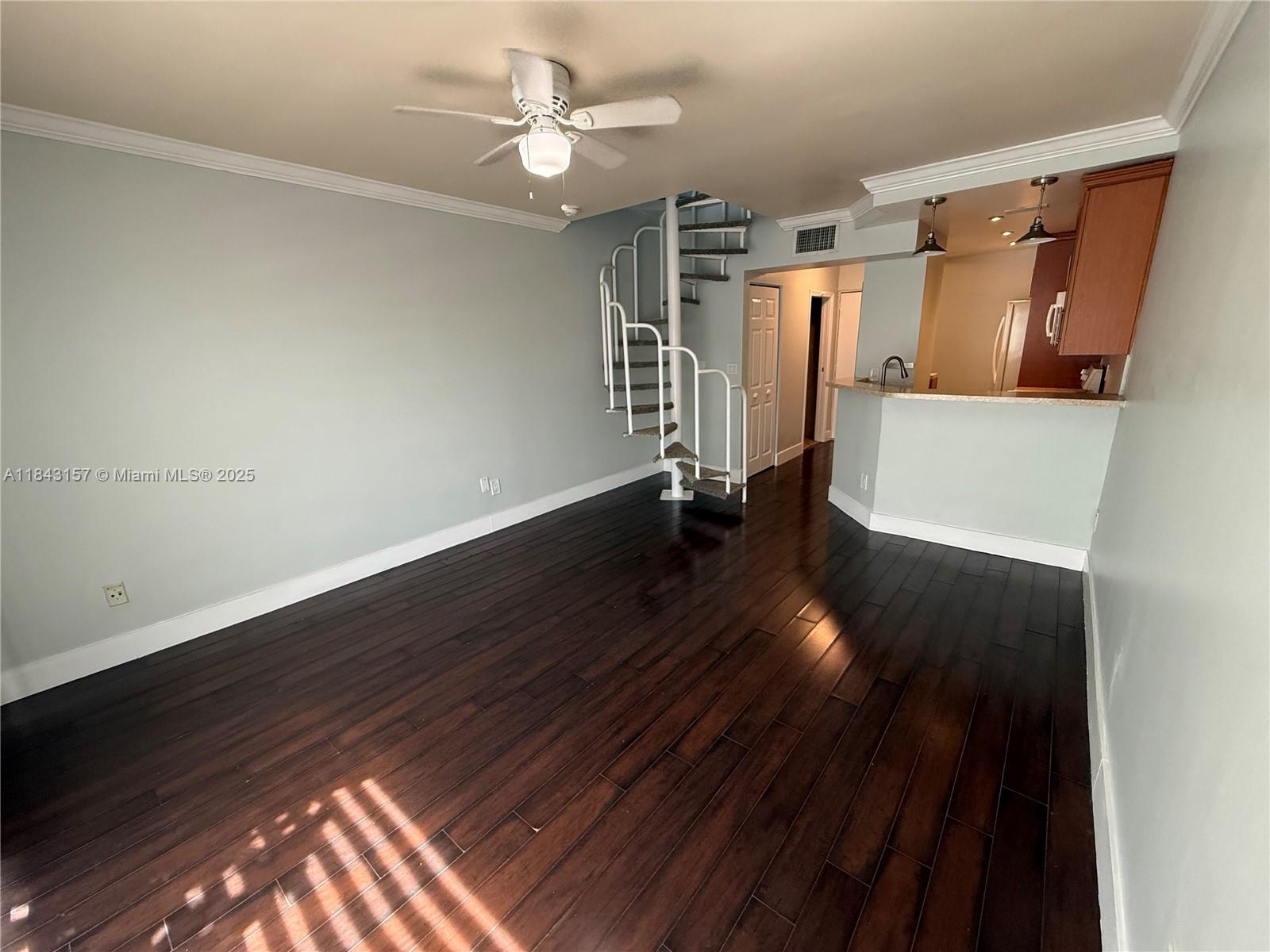 7801 NE 4th Ct 313
