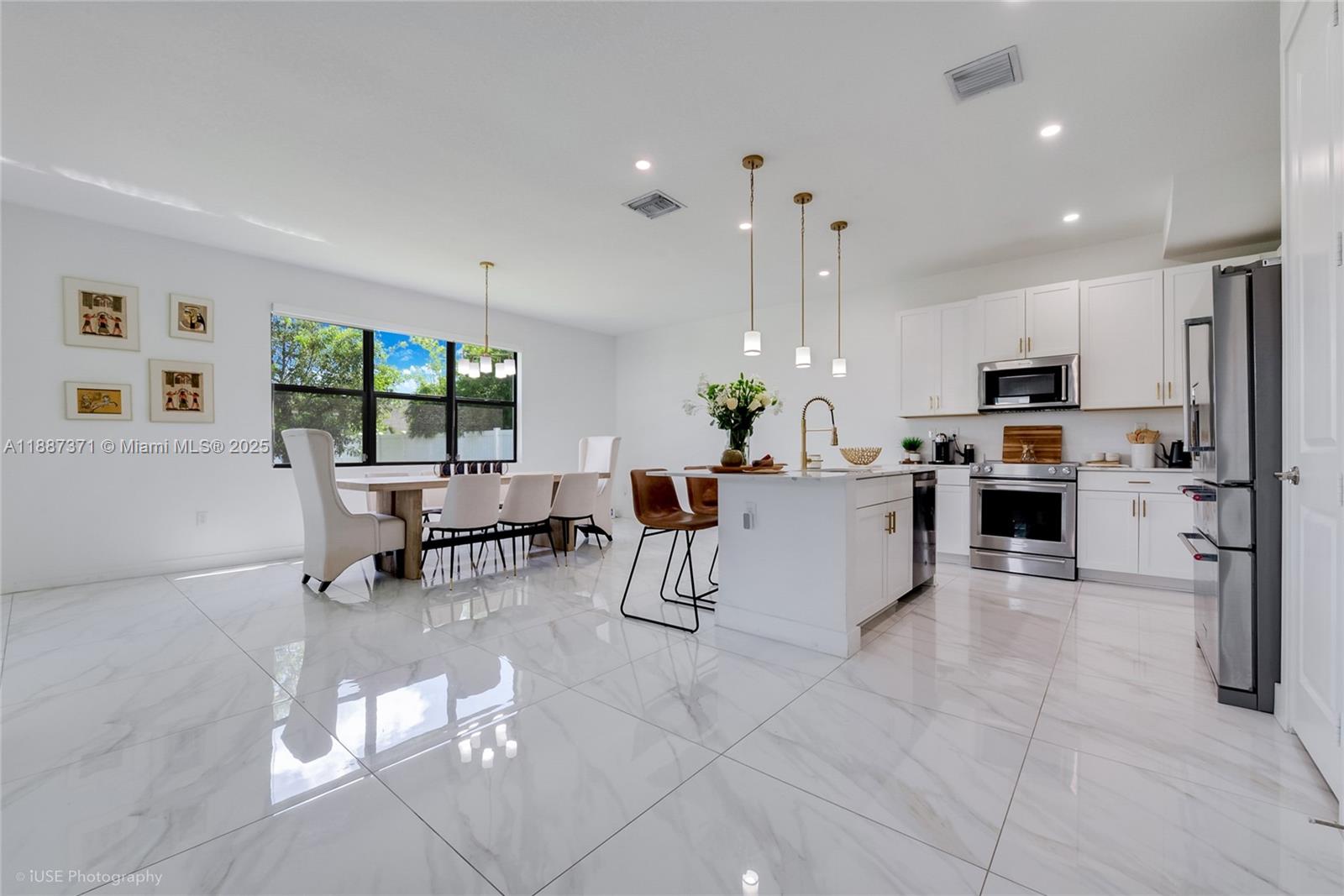 MC RESIDENTIAL - Residential