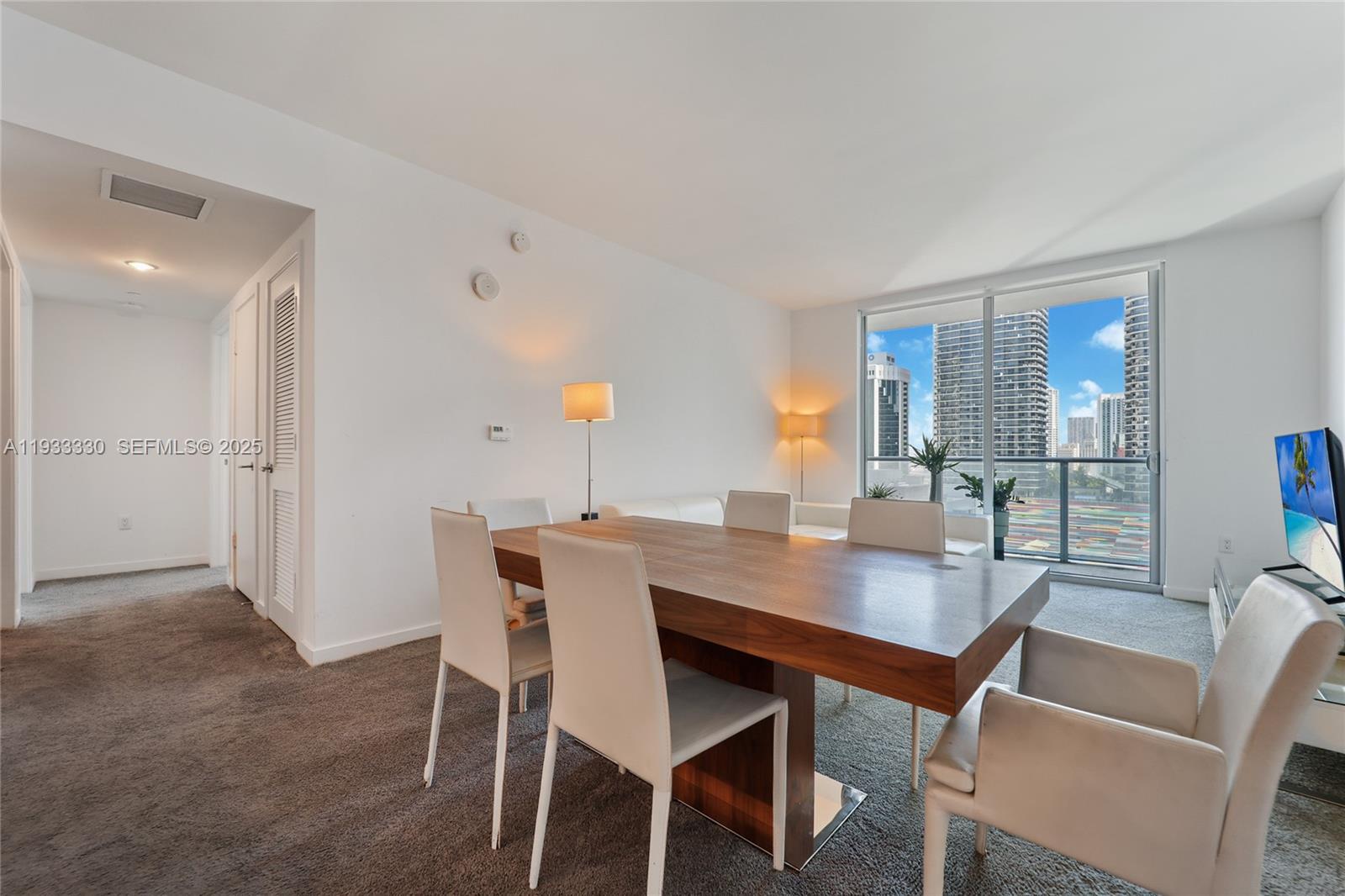 1100 MILLECENTO RESIDENCE - Residential