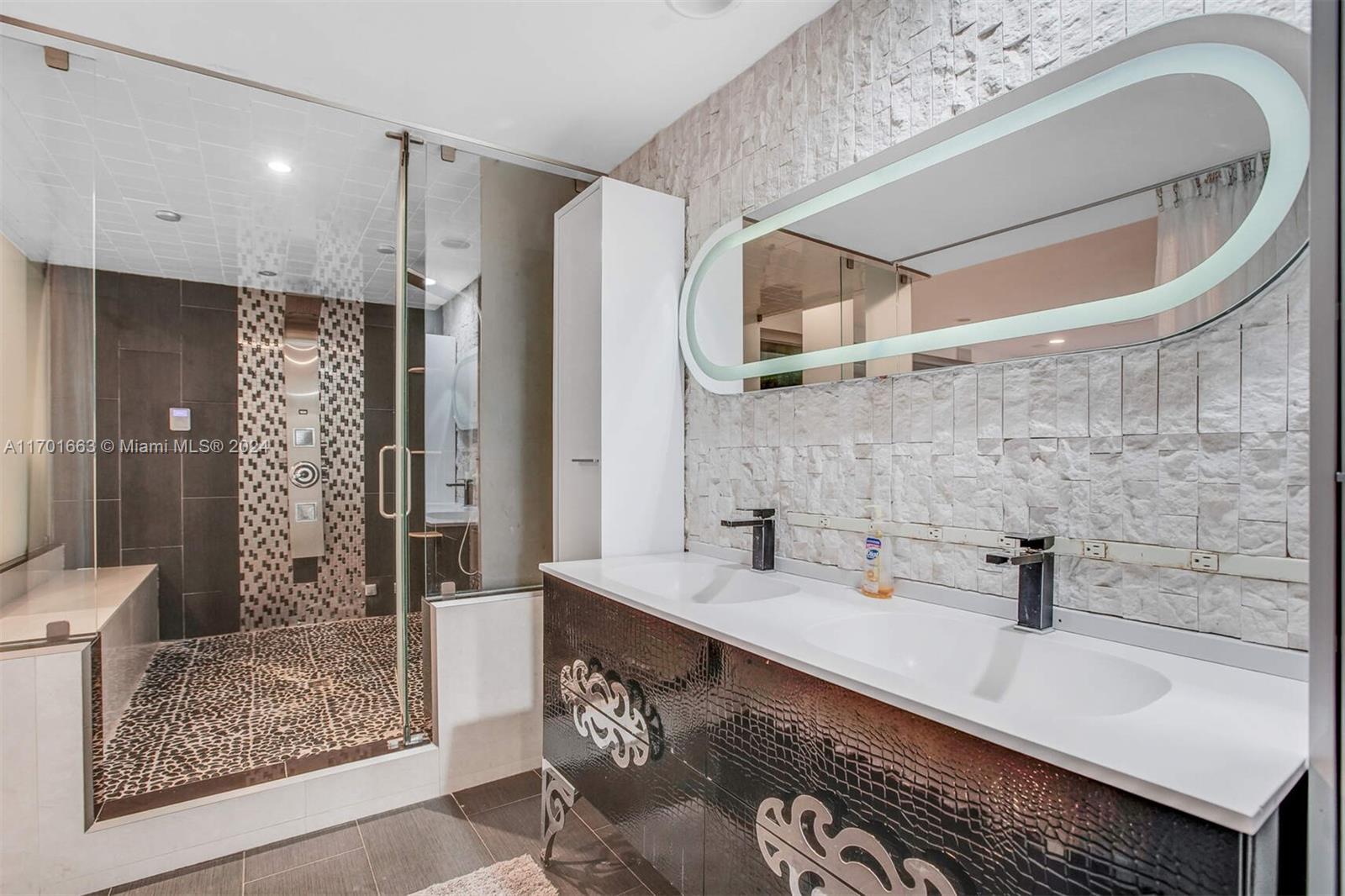 GRIFFING BISC PARK EST - Residential