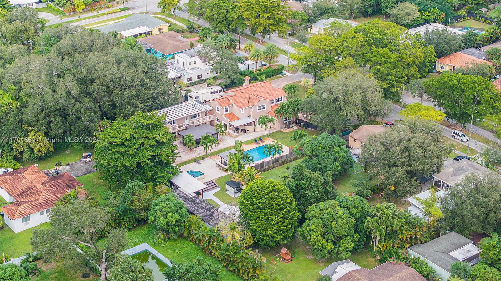 GRIFFING BISC PARK EST - Residential