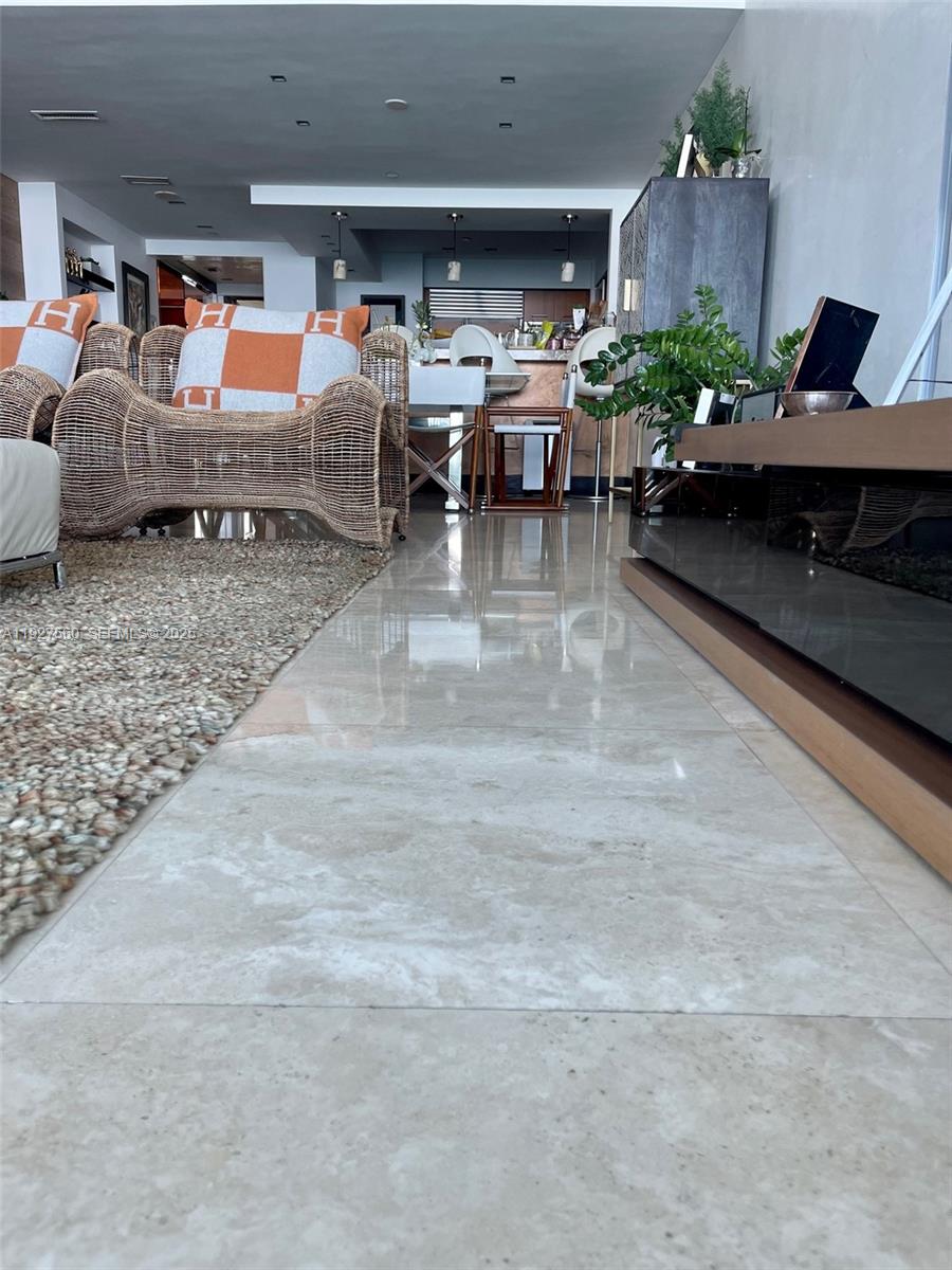 JADE RESIDENCES AT BRICKE - Residential