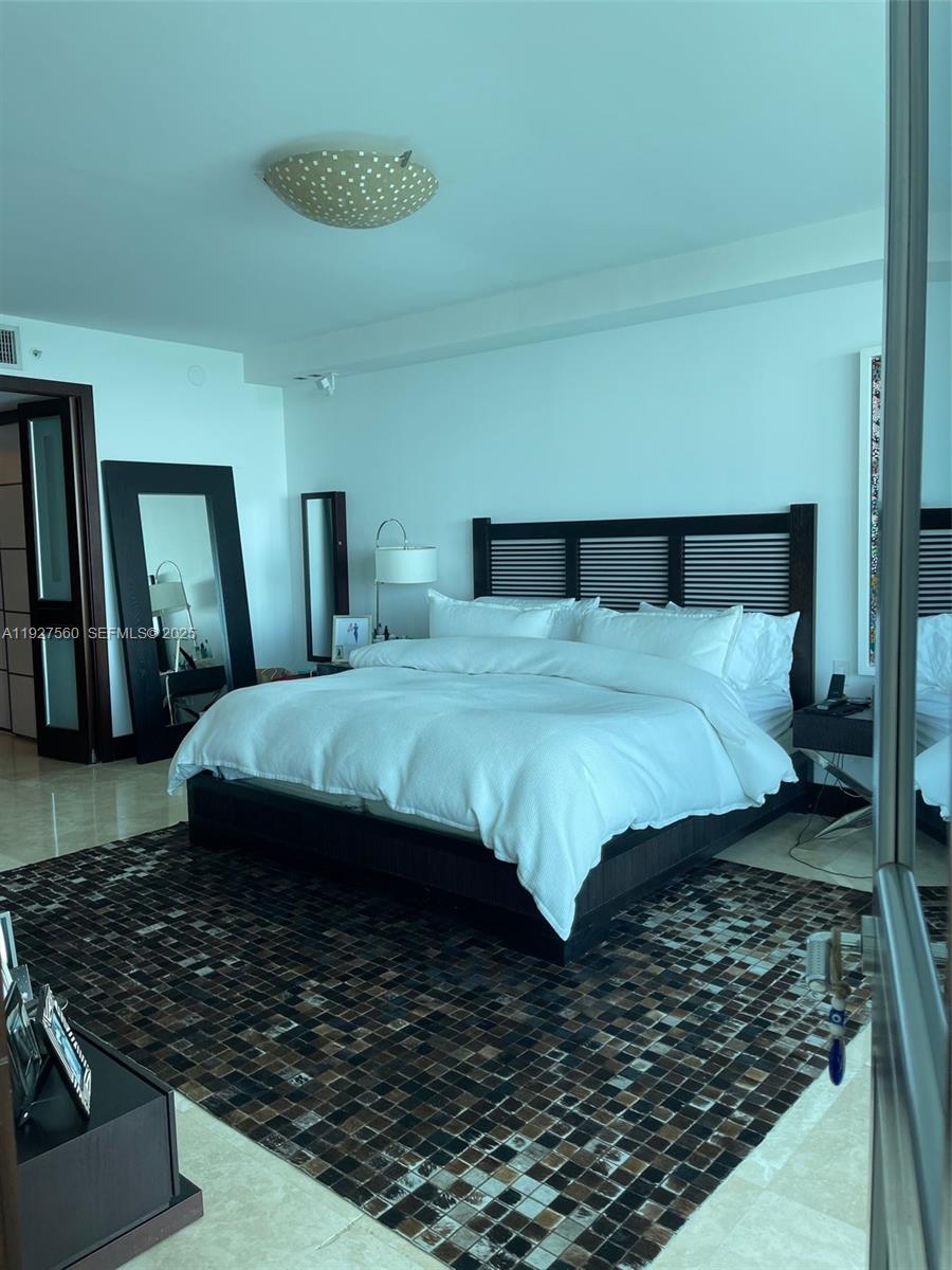 JADE RESIDENCES AT BRICKE - Residential