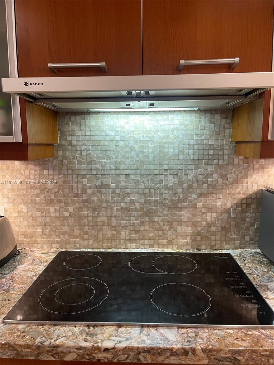 JADE RESIDENCES AT BRICKE - Residential