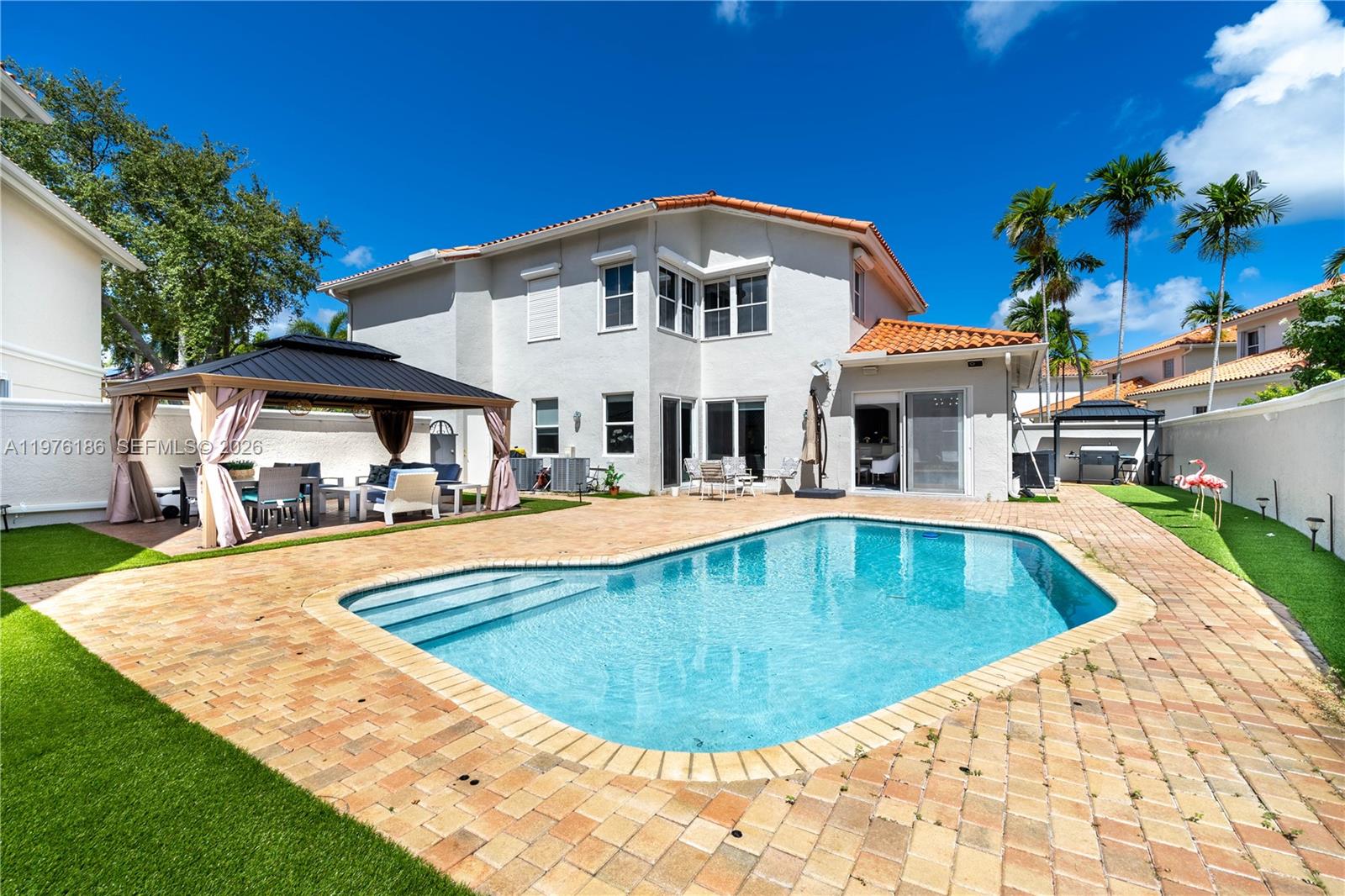 THREE ISLANDS 3RD SECTION - Residential Lease