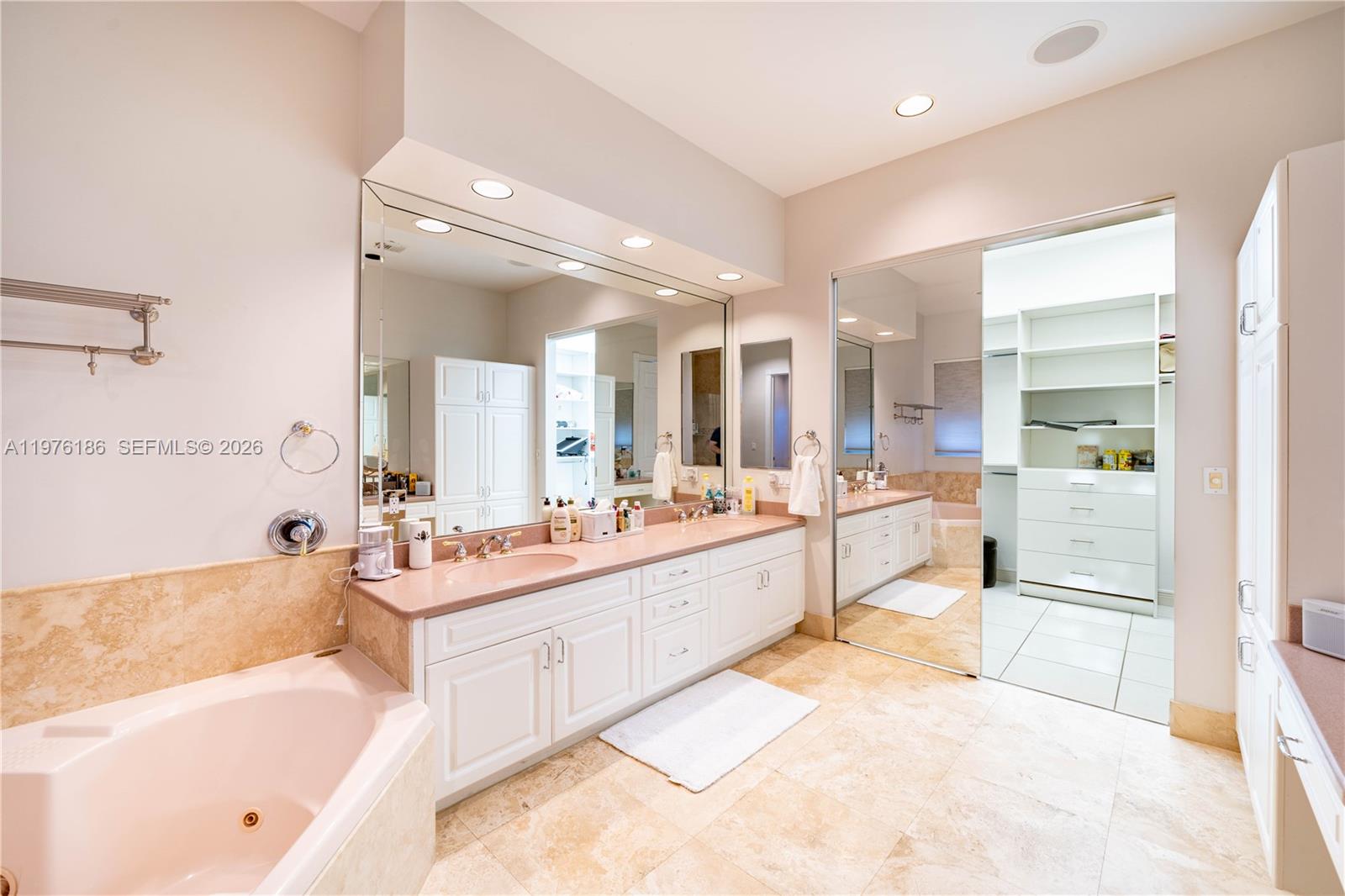 THREE ISLANDS 3RD SECTION - Residential Lease