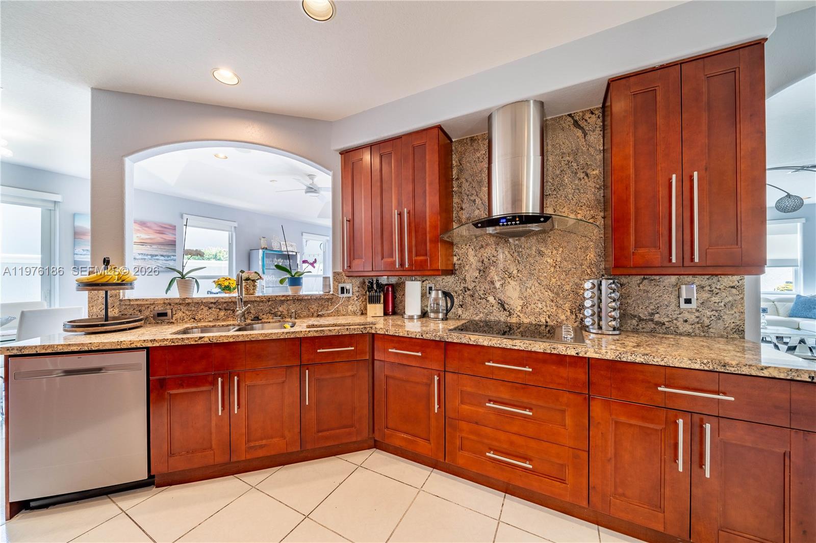 THREE ISLANDS 3RD SECTION - Residential Lease