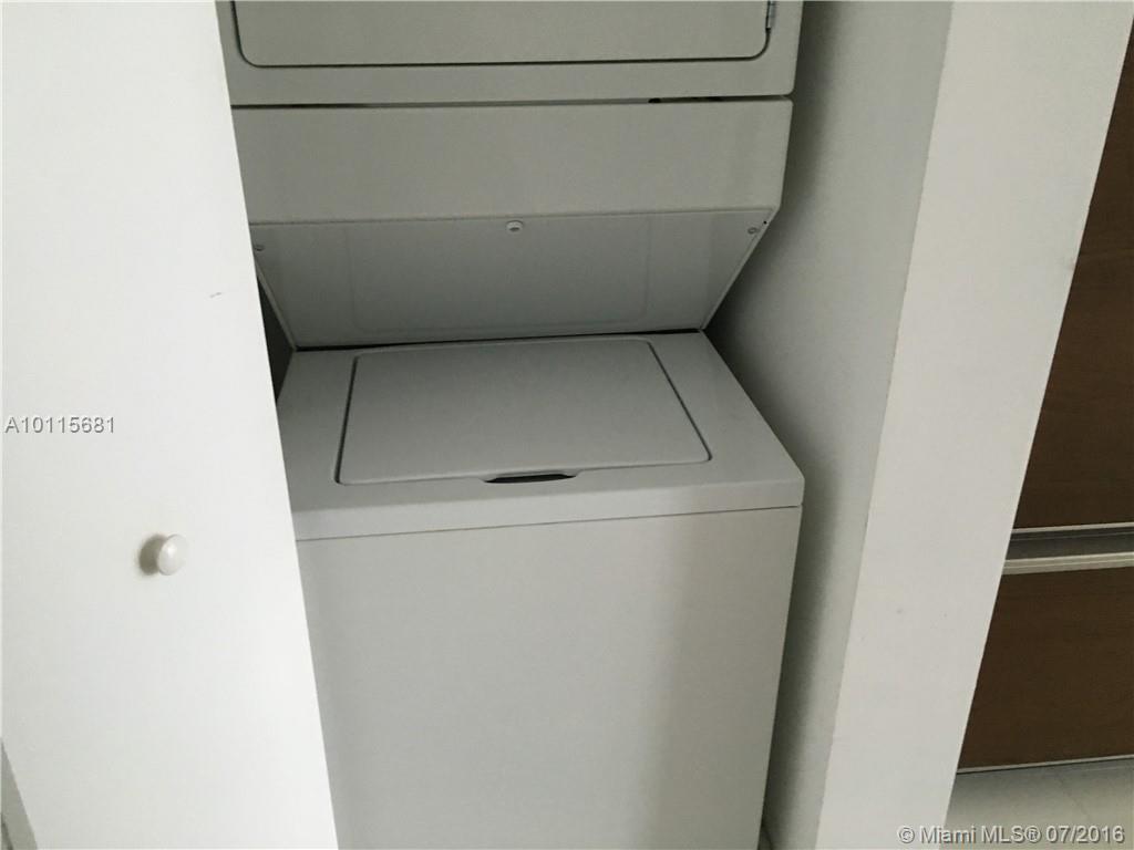 Icon Brickell Two Condo - Residential Lease