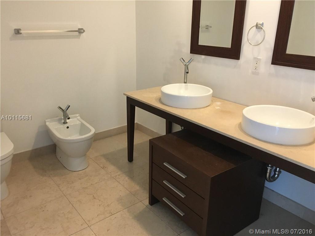 Icon Brickell Two Condo - Residential Lease