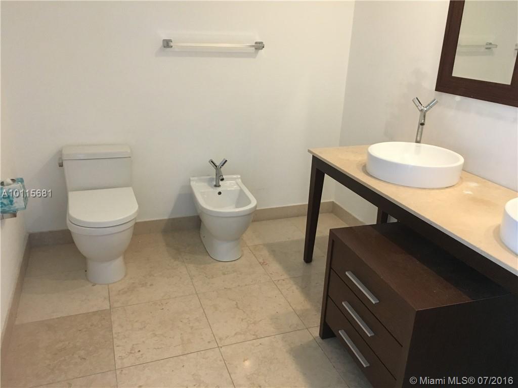 Icon Brickell Two Condo - Residential Lease