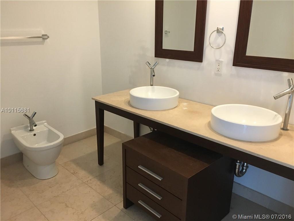 Icon Brickell Two Condo - Residential Lease