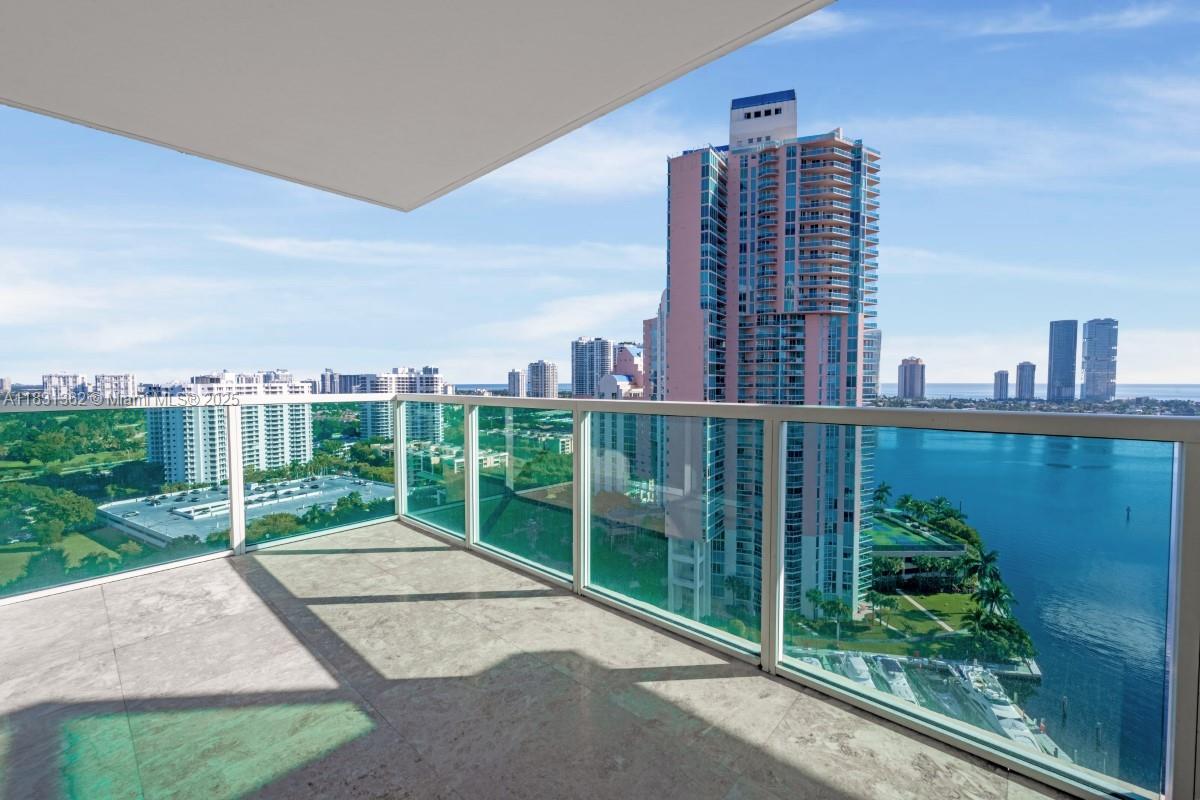 Spacious 2 Beds + Den / 2.5 Baths at Aventura Marina
Bright and spacious 2,020 SqFt unit with direct Intracoastal and ocean views. Features 2 bedrooms + den, 2.5 baths, porcelain tile throughout, high-impact windows, and ample closet space.
Full-service waterfront building with gym, marina, BBQ area, kayak racks, party rooms, EV chargers, coffee lounge, 24/7 valet & security. Pet-friendly.
Steps from Founders Park, walking distance to Aventura Mall, Publix, ACES school, Aventura Circle, restaurants, and houses of worship.
Rented until Jan 2026 – perfect for investors or future end-users.