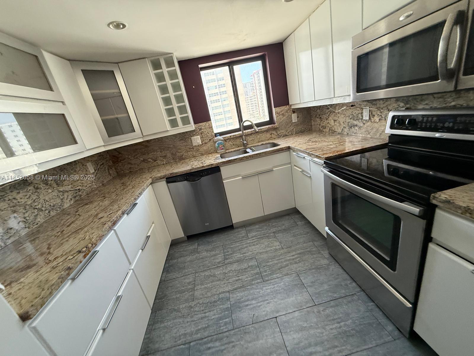 ALLINGTON TOWERS NORTH CO - Residential