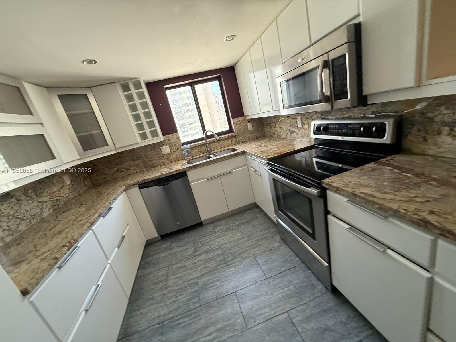 ALLINGTON TOWERS NORTH CO - Residential