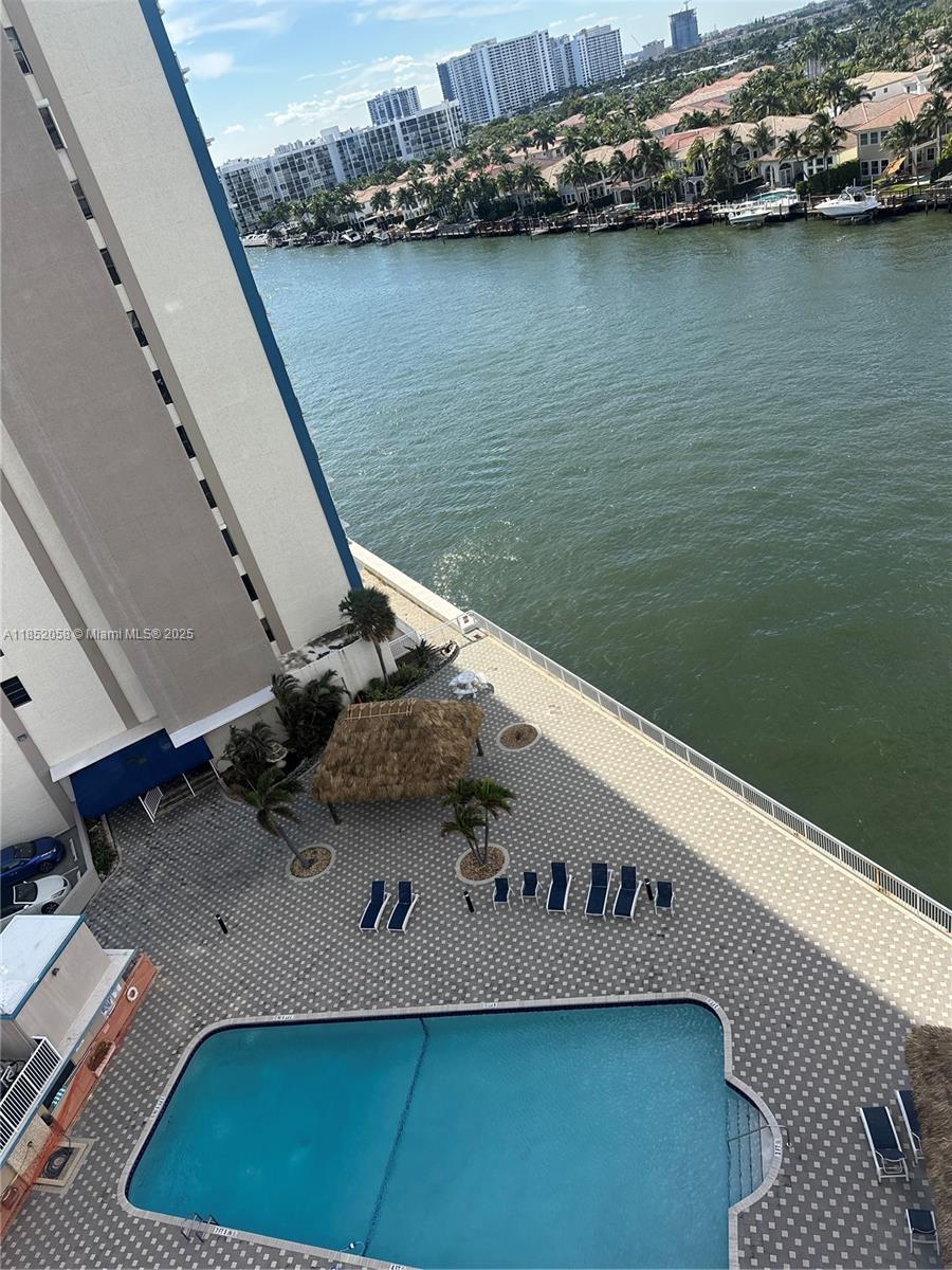 ALLINGTON TOWERS NORTH CO - Residential