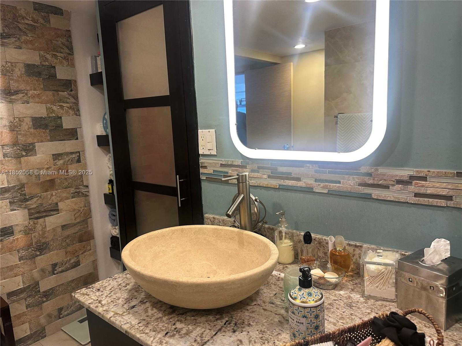 ALLINGTON TOWERS NORTH CO - Residential