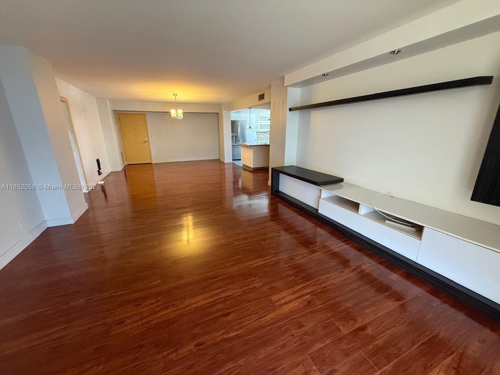 ALLINGTON TOWERS NORTH CO - Residential