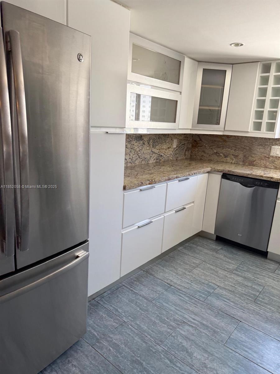 ALLINGTON TOWERS NORTH CO - Residential