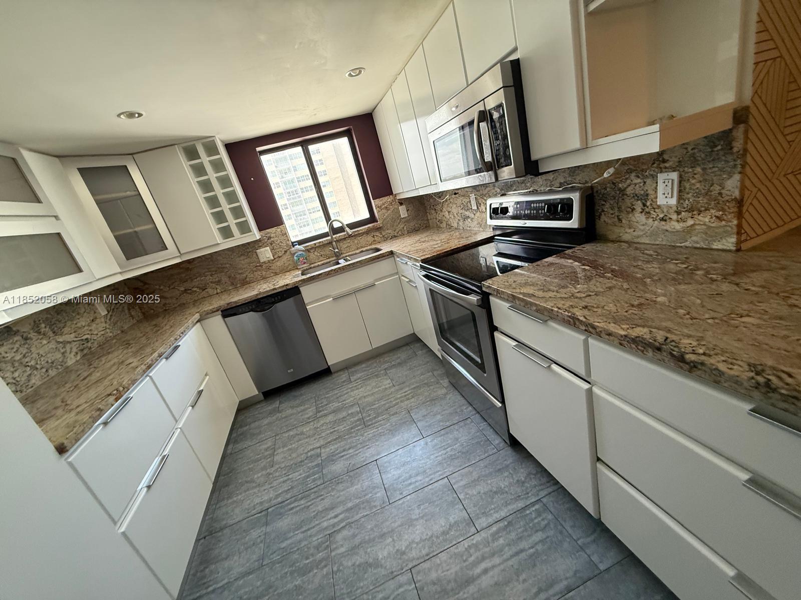 ALLINGTON TOWERS NORTH CO - Residential