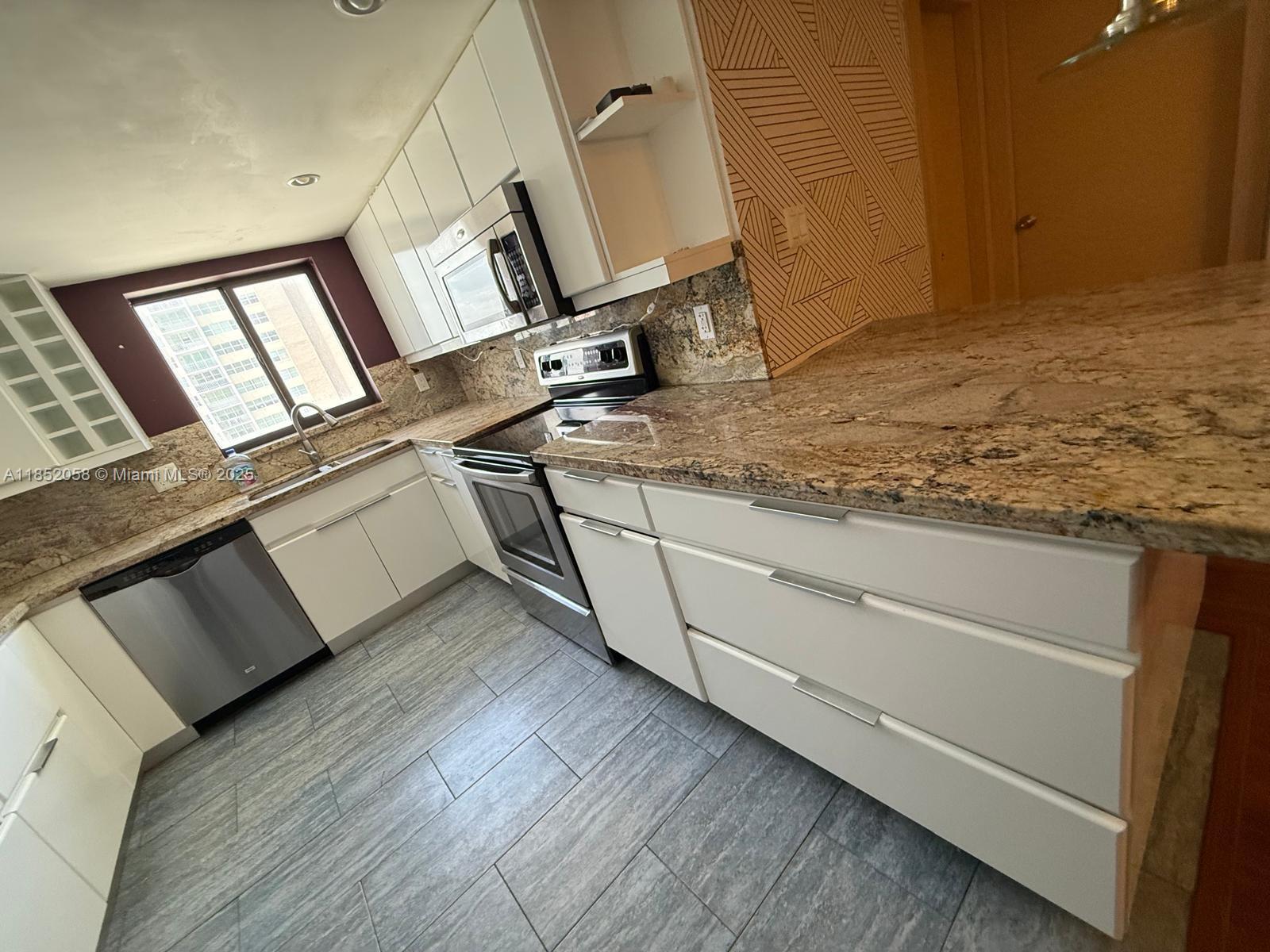 ALLINGTON TOWERS NORTH CO - Residential