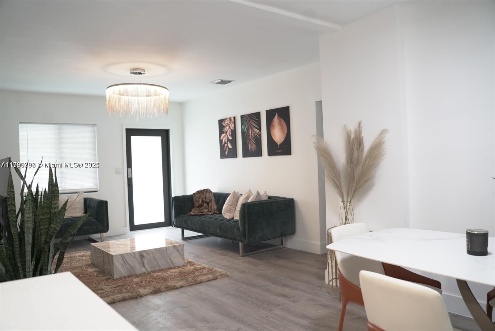 520 NW 45th St