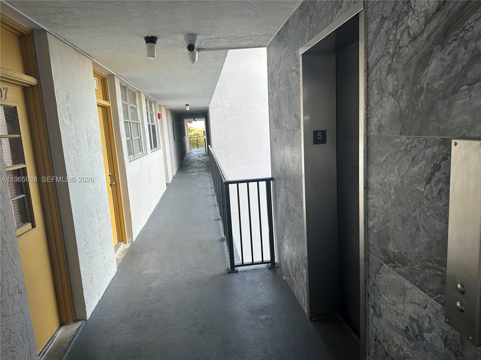 12590 CORONADO TOWERS CON - Residential