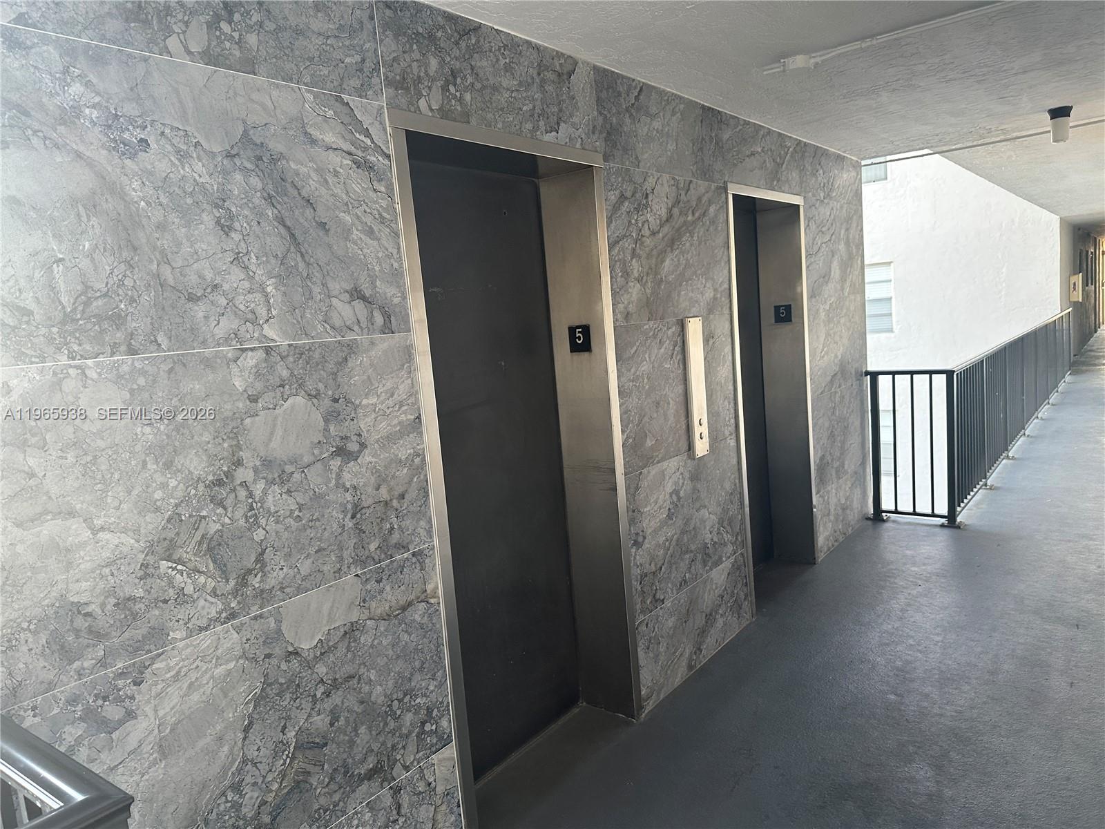 12590 CORONADO TOWERS CON - Residential