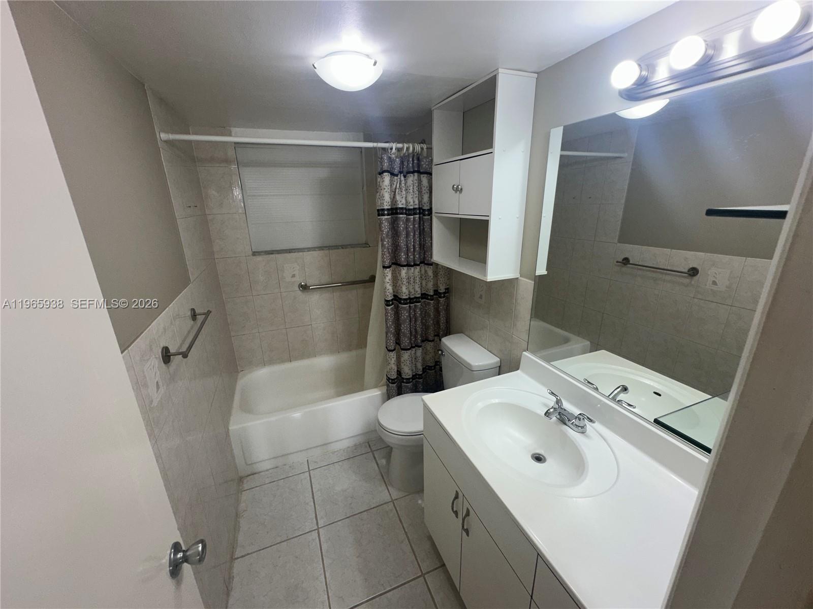 12590 CORONADO TOWERS CON - Residential