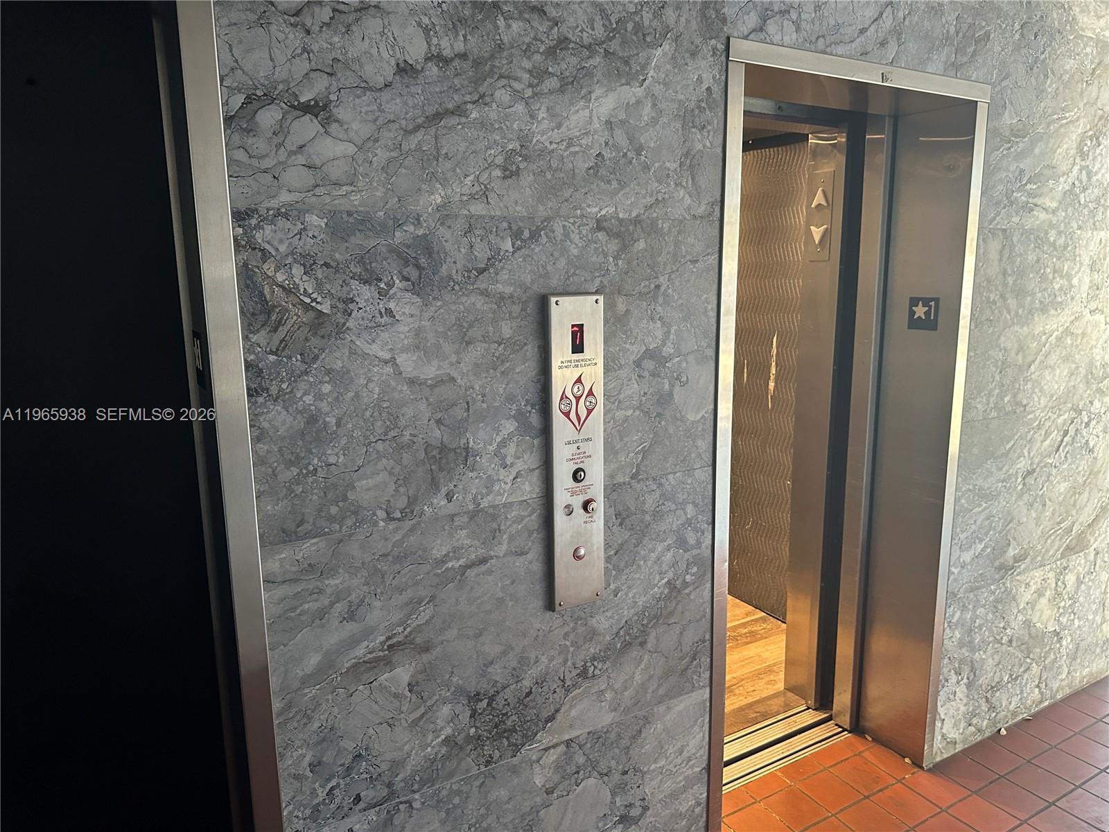 12590 CORONADO TOWERS CON - Residential