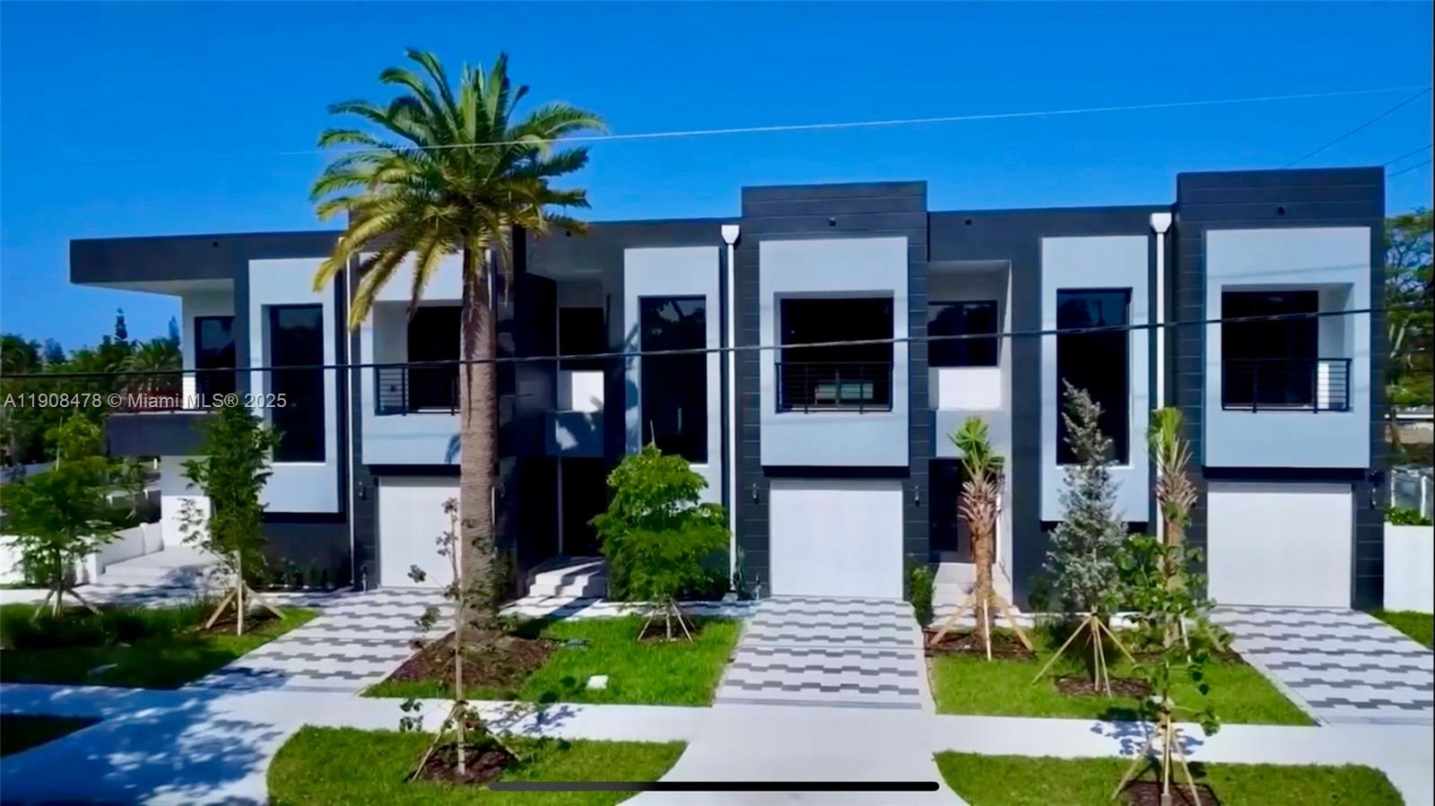 HOLLYWOOD PARK - Residential Lease