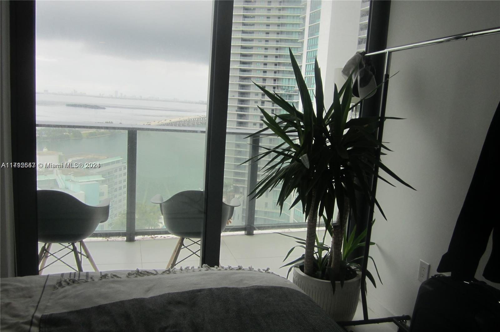 PARAISO BAYVIEWS CONDO - Residential