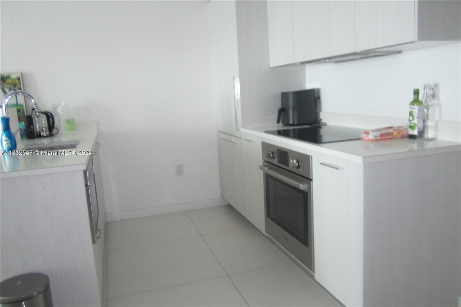 PARAISO BAYVIEWS CONDO - Residential