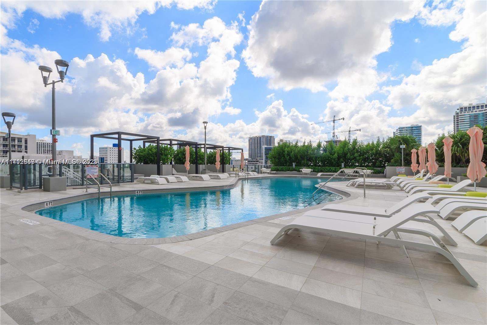 PARAISO BAYVIEWS CONDO - Residential