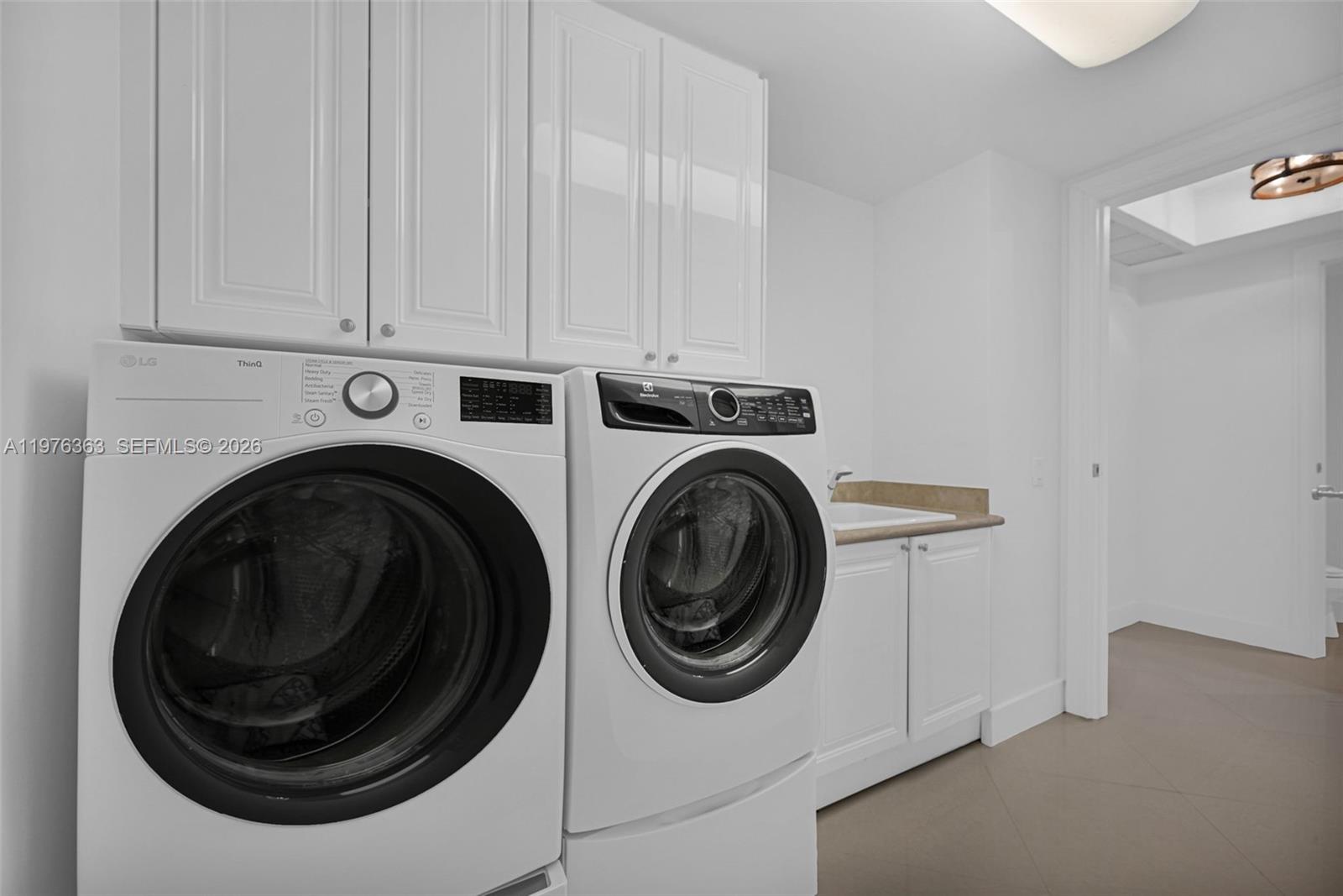 2700 NORTH OCEAN CONDO - Residential