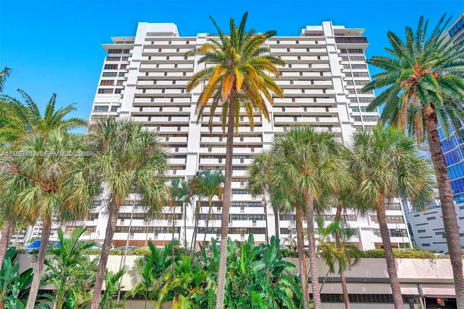 CORINTHIAN ON THE INTRACO - Residential