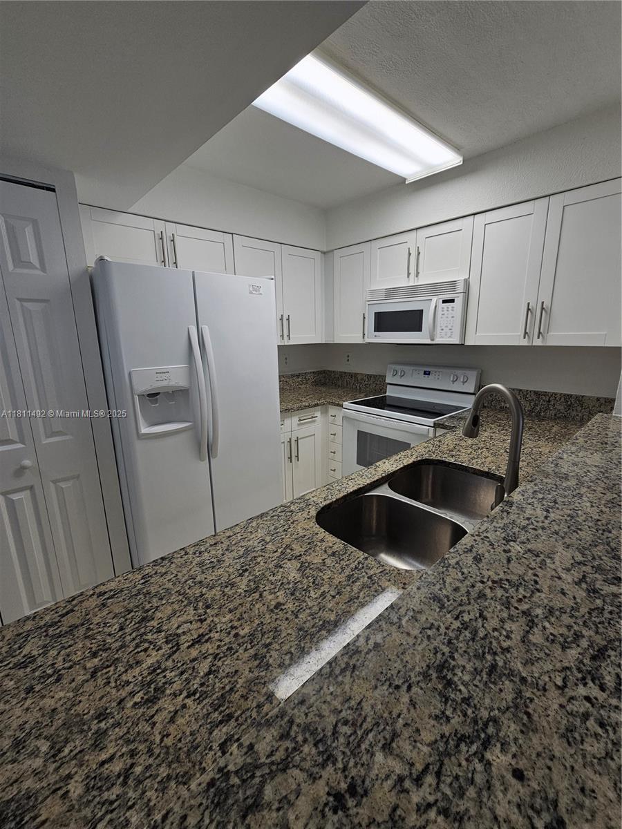 8475 SW 156th Ct 321