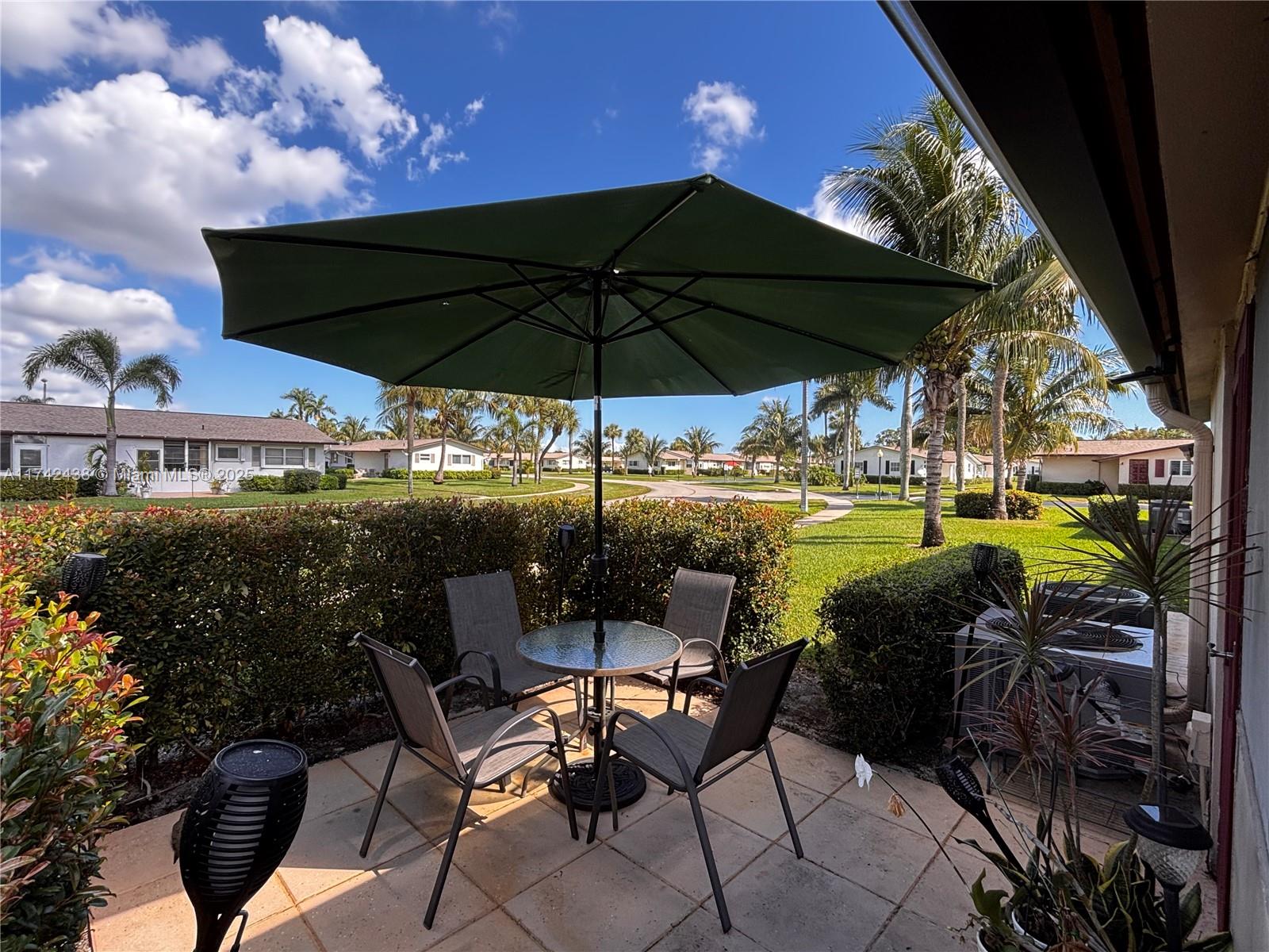 CRESTHAVEN VILLAS CONDO 1 - Residential