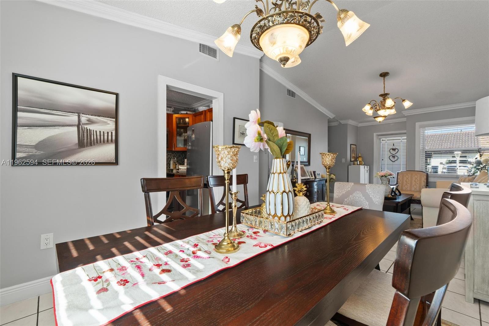 BIRD LAKES TOWNHOUSE SEC - Residential