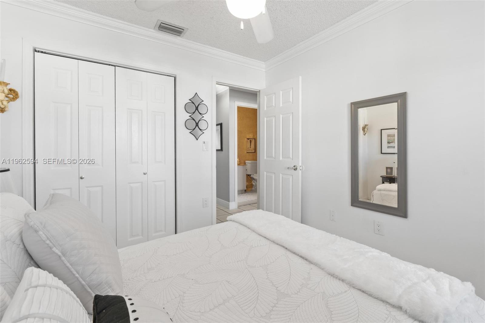 BIRD LAKES TOWNHOUSE SEC - Residential