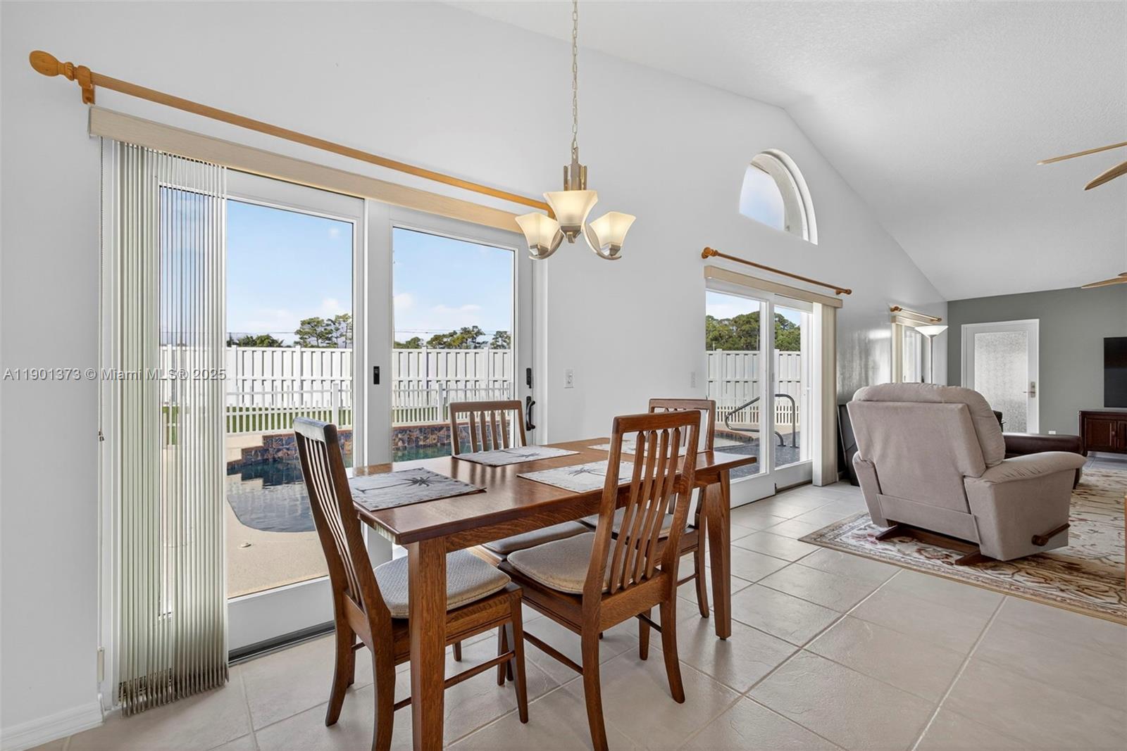 CRESTWOOD UNIT 1 PL 4 - Residential