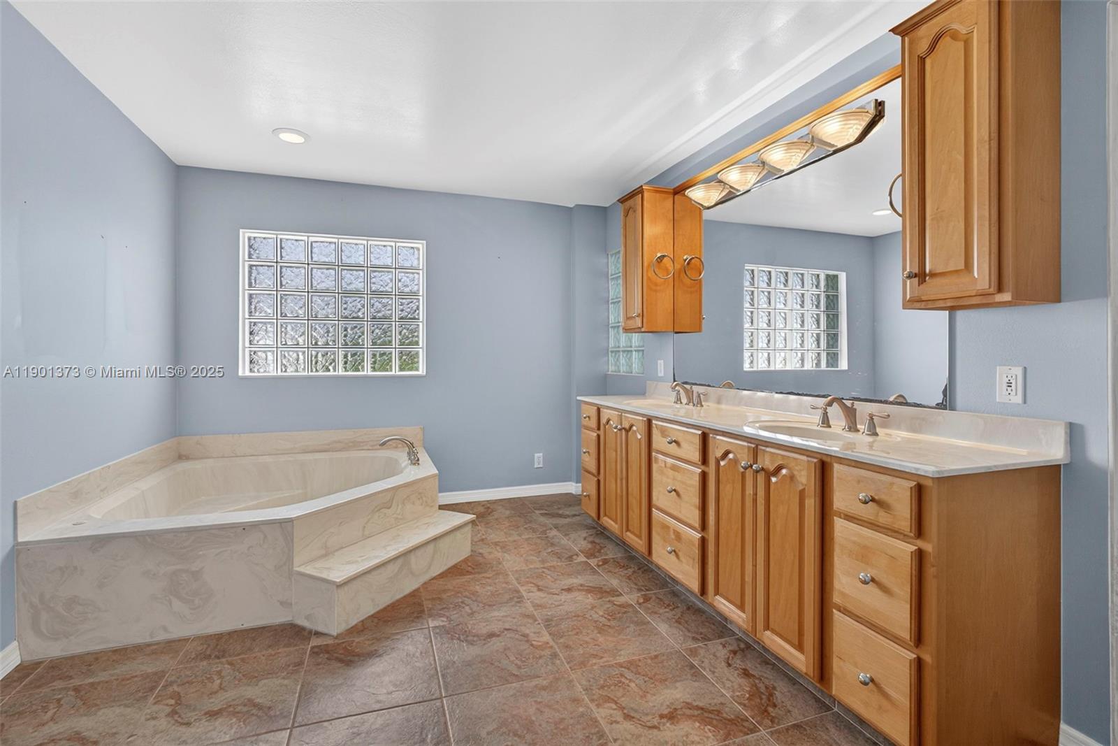 CRESTWOOD UNIT 1 PL 4 - Residential