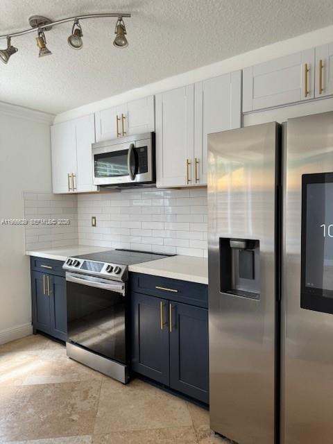 EGRET LAKES ESTATES SEC 2 - Residential Lease