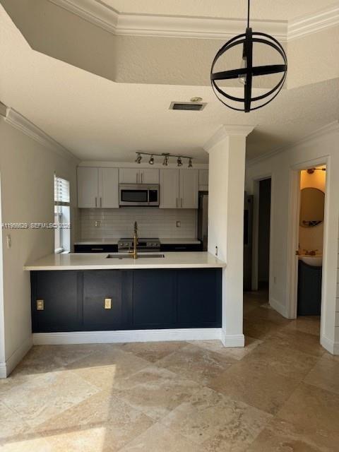 EGRET LAKES ESTATES SEC 2 - Residential Lease